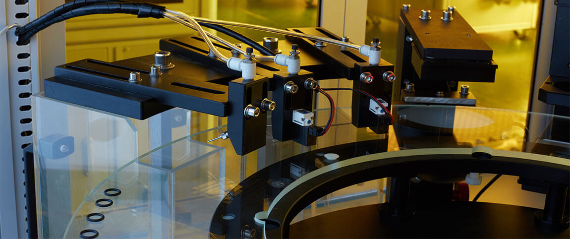 觸發(fā)吹氣分料，實現(xiàn)精準(zhǔn)分類